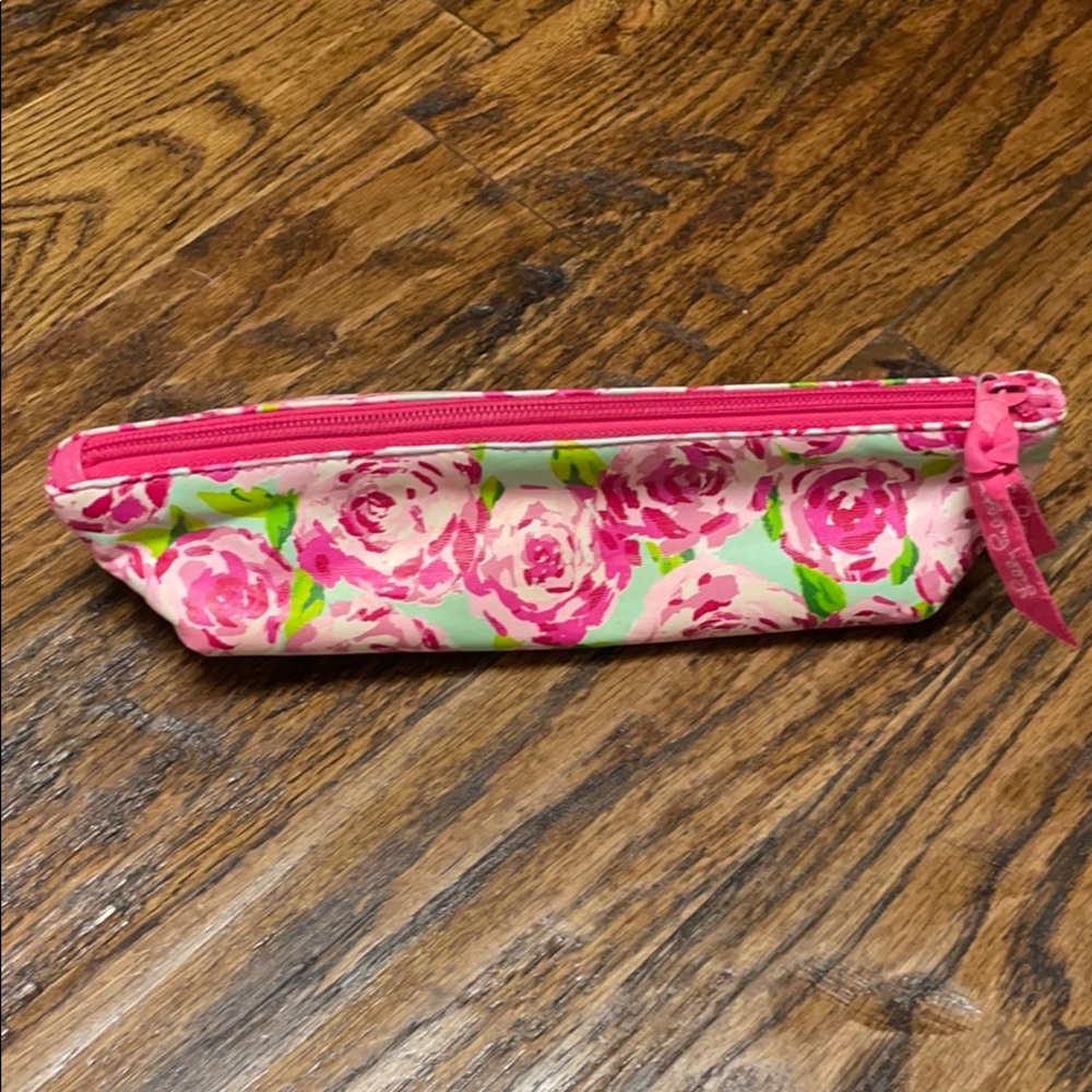 Lilly Pulitzer cosmetic travel case pink floral